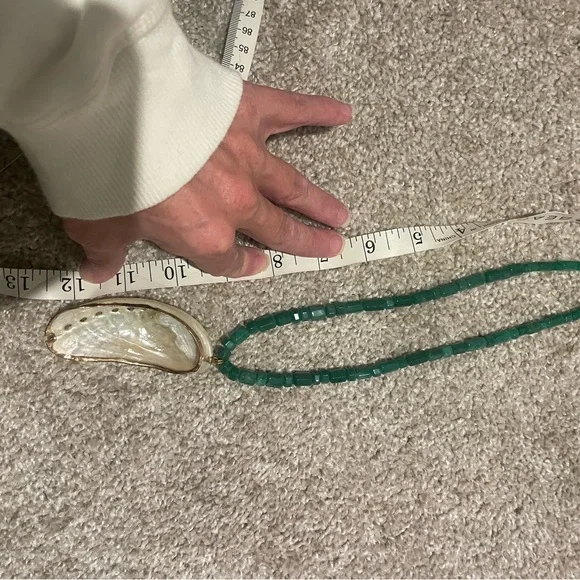 Green Beaded Necklace with Shell Pendant - Picture 6 of 6